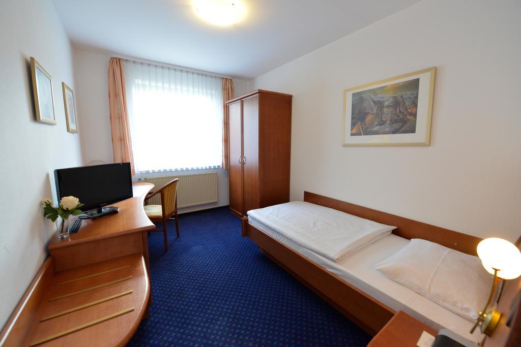 Trollinger Hof Otel Bad Oeynhausen Dış mekan fotoğraf
