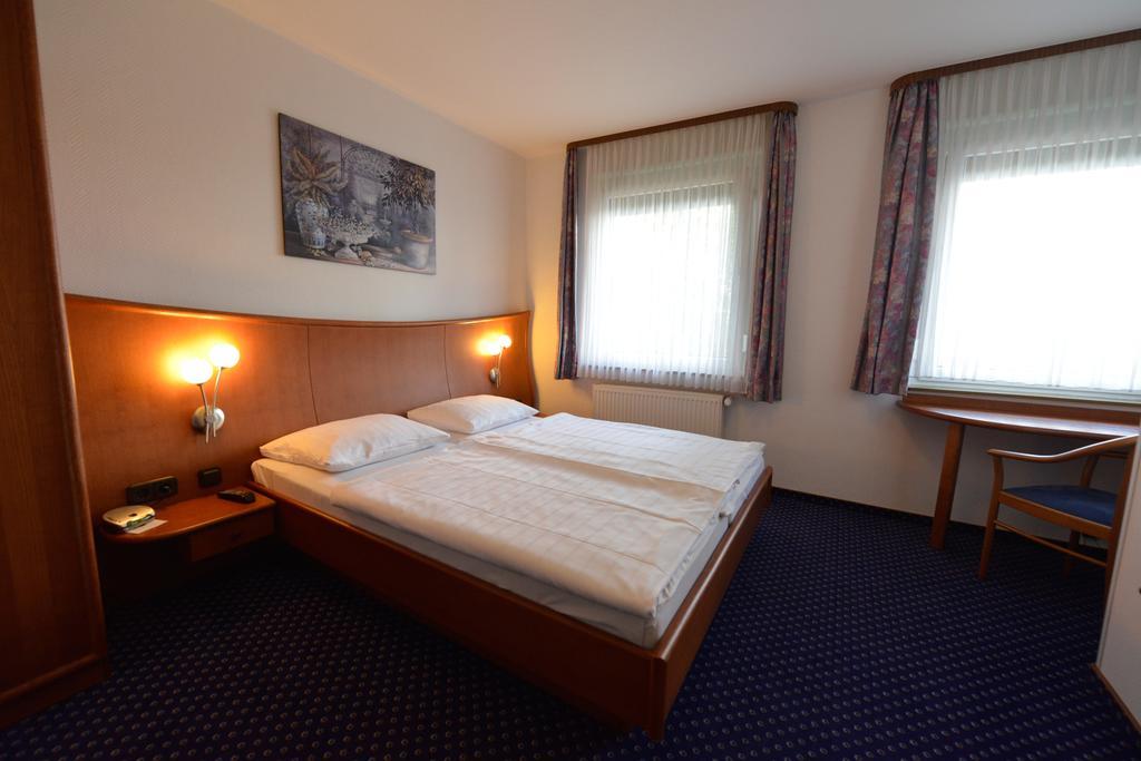 Trollinger Hof Otel Bad Oeynhausen Dış mekan fotoğraf